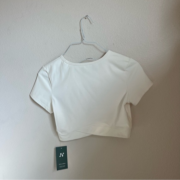 Halara Crossover Sports Crop Top - Picture 3 of 3